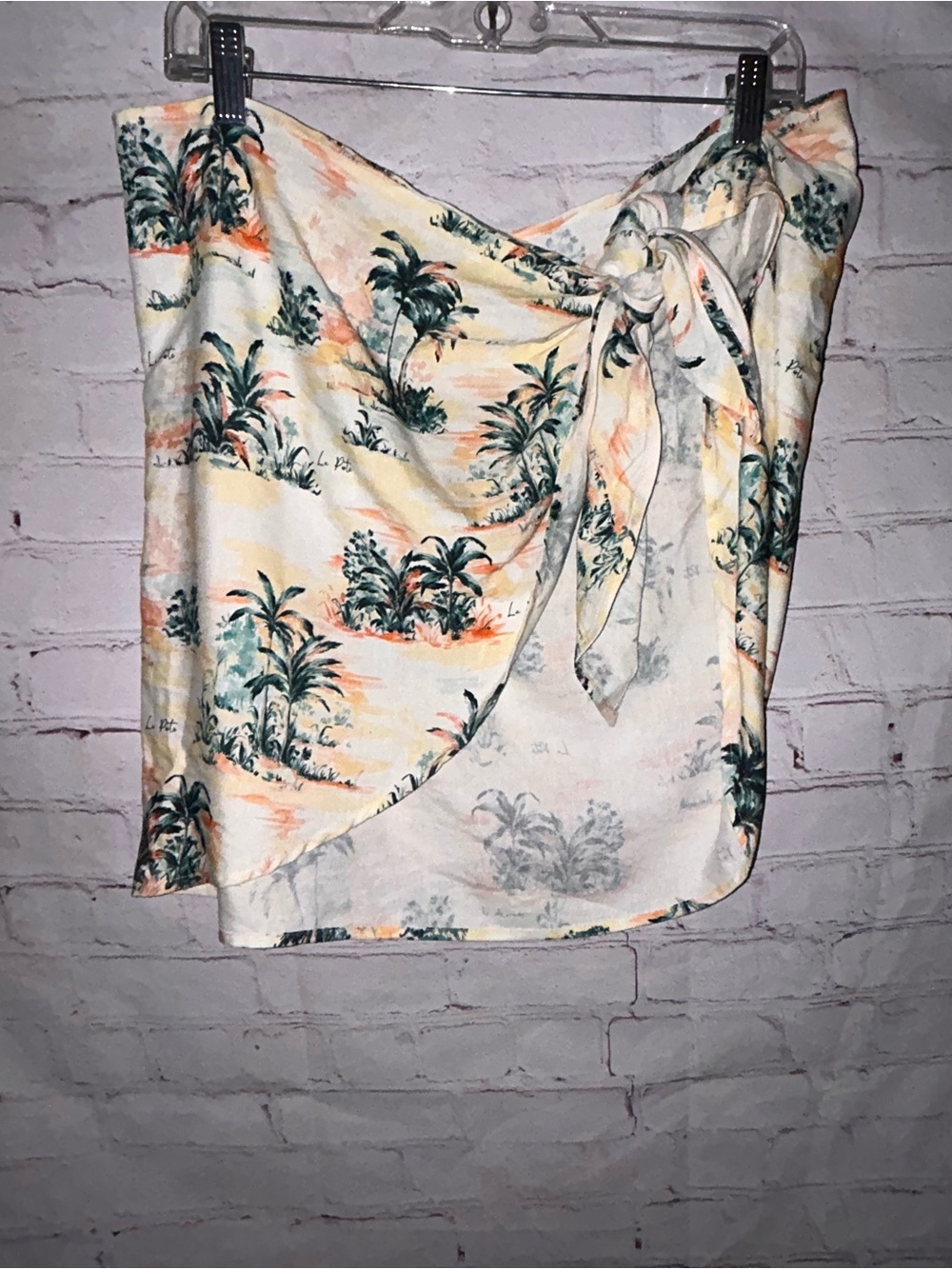 La Porte Palm Print Sarong size S NWT - Picture 2 of 8